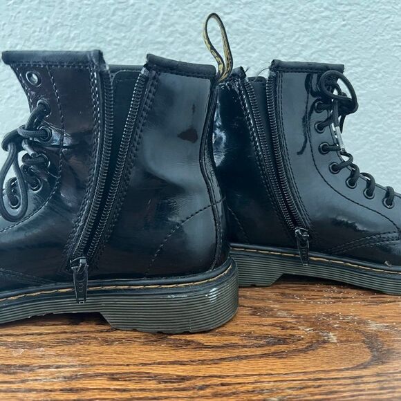 Dr. Martens Junior 1460 Patent Leather Boots Size 3 - Picture 7 of 10